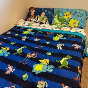 Disney Toy Story Full Size 5 piece bedding, barely used!